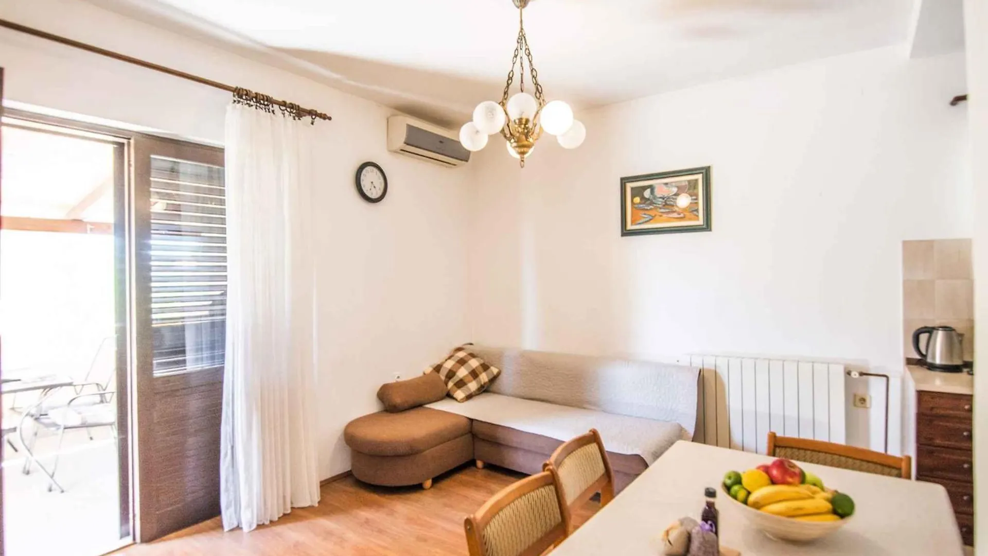 Apartments In Biograd Na Moru 7947 0*,